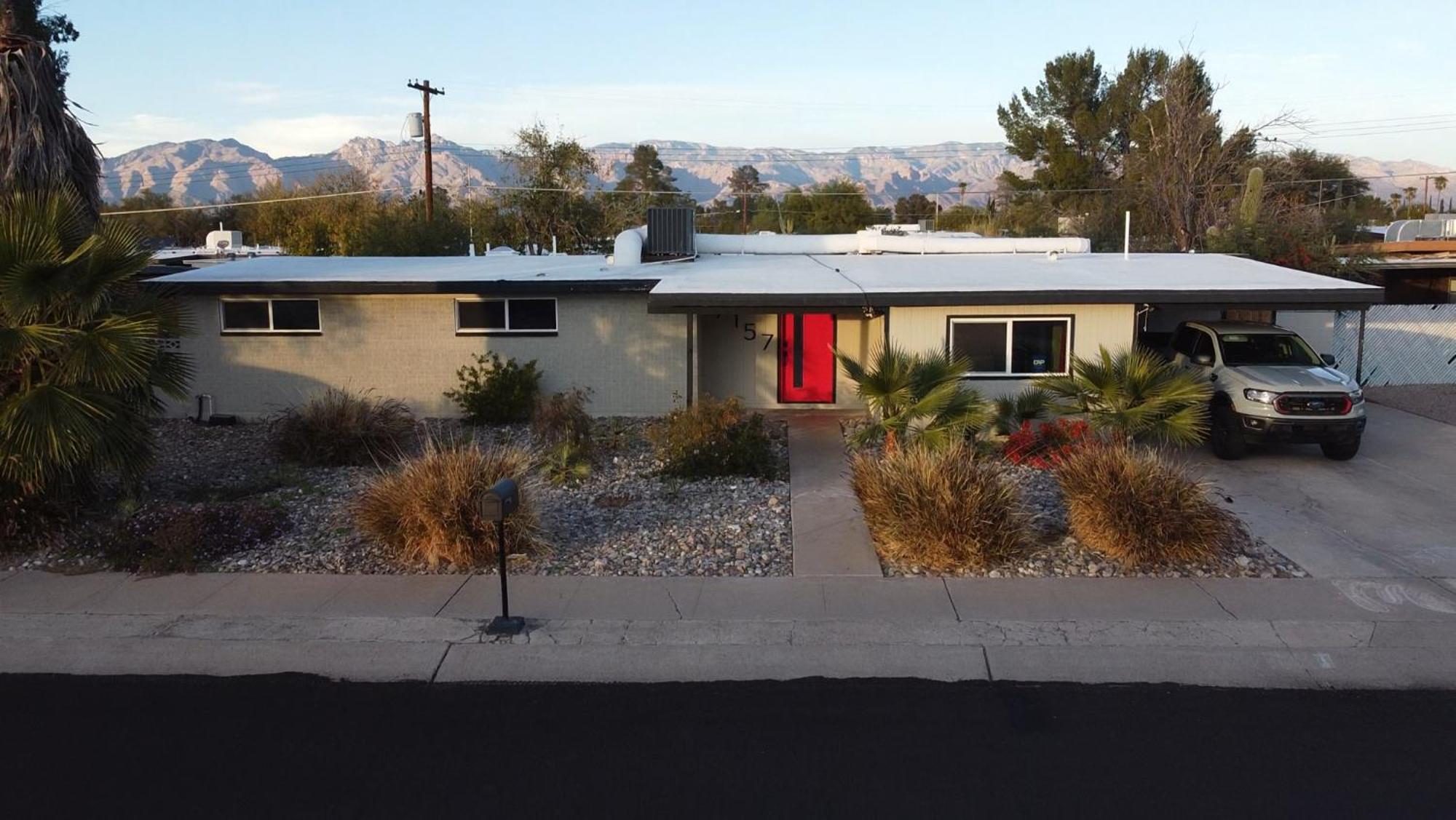Private Home - Heated Pool, Billiards, Darts, Foosball, Fireplace, 5 Smart Tvs, Bbq, Cotton Bedding - The Saguaro Sanctuary, Pool Heat Optional Tucson Dış mekan fotoğraf